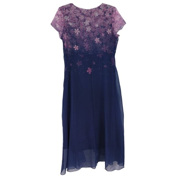 Floral Chiffon V-Neck Dress With Short Sleeves & Zipper Closure - Medium - Picture 3 of 7